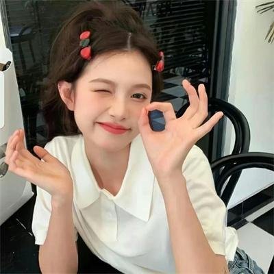 前程似锦的女孩 高清封面