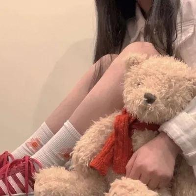 爬行异种 高清封面